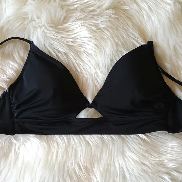 Cut Out Bikini Top - Picture 4 of 8